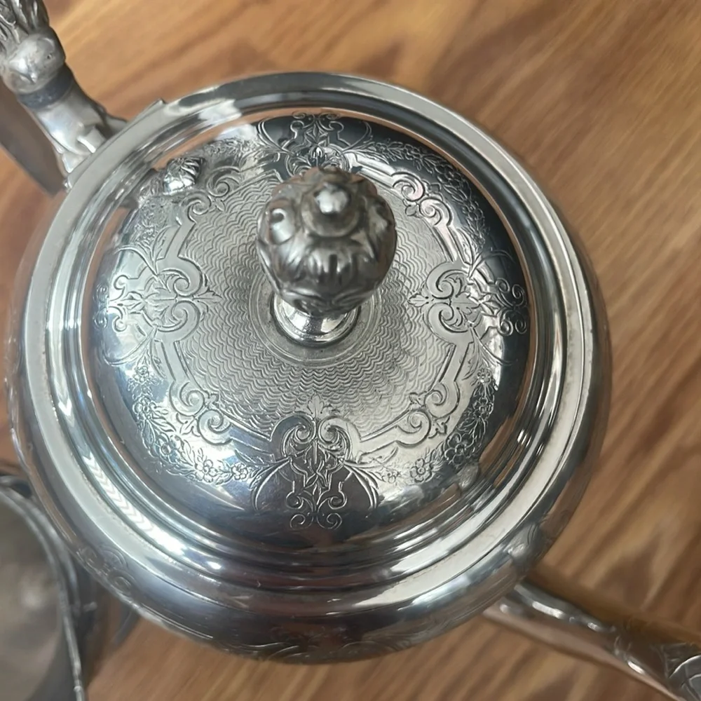 WILCOX INTERNATIONAL CO SILVER PLATE COFFEE POT& CREAM FLORAL PATTERN #…